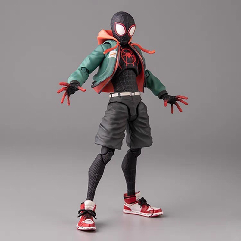 Sv Action Spiderman Miles Mora - Model Kit Thousand Sunny ulasan dan harga