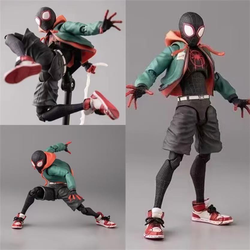 Sv Action Spiderman Miles Mora - Model Kit Thousand Sunny ulasan dan harga